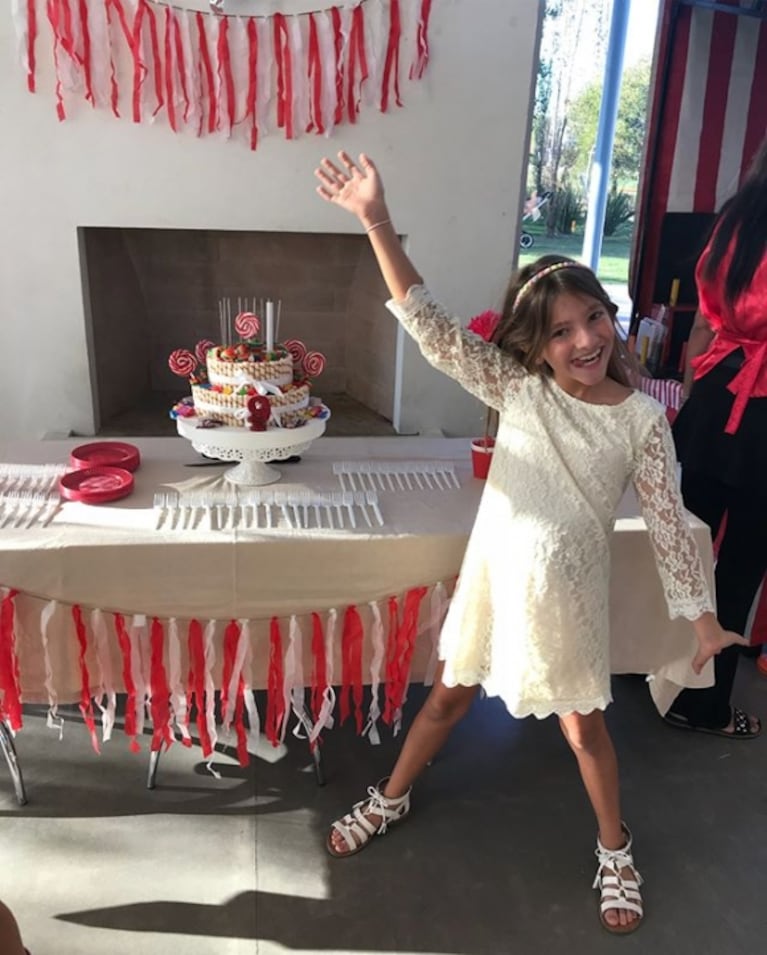 El álbum de fotos del cumpleaños de Jazmín, la hija de Carolina Oltra y Fredy Villarreal