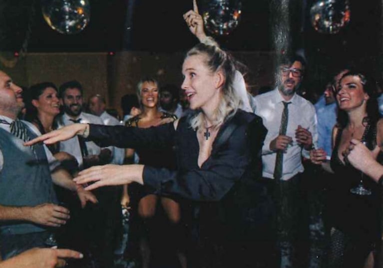 El álbum de la súper fiesta de casamiento de Micaela Vázquez con Federico Larroca: muchos famosos y diversión 