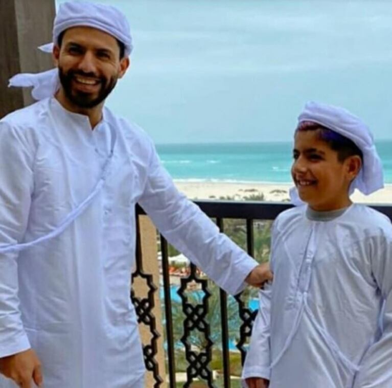 El álbum de las lujosas vacaciones del Kun Agüero con su hijo Benjamín y su novia en Dubai