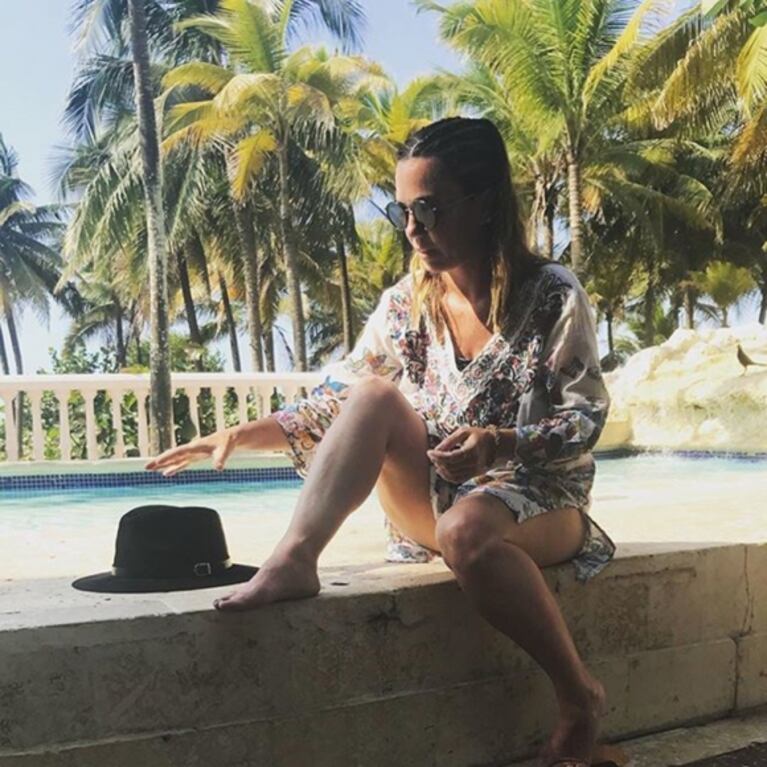 El álbum de las vacaciones de Pía Shaw en Colombia: ¡destape sexy en el mar!