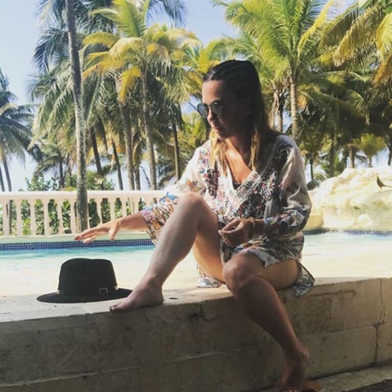 El álbum de las vacaciones de Pía Shaw en Colombia: ¡destape sexy en el mar!