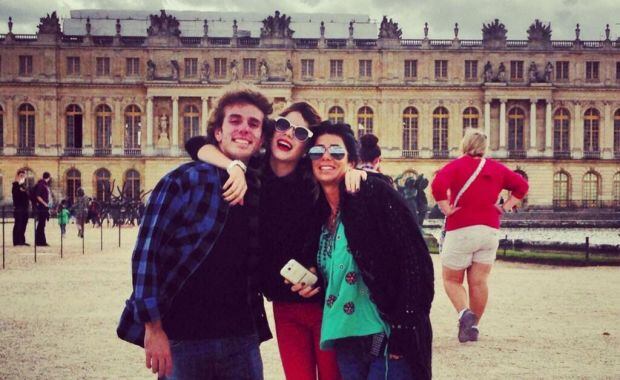 El álbum de Martina Stoessel en París (Foto: Twitter).