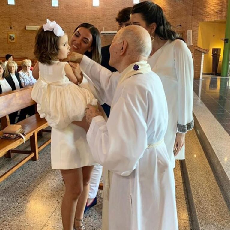 El álbum del bautismo de Moorea, la hija de Floppy Tesouro: el motivo por el que su marido no participó