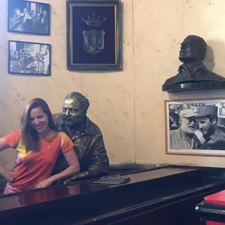 El álbum íntimo de las vacaciones de Agustina Kämpfer y su bebé en Cuba: "Comandante de mi vida"