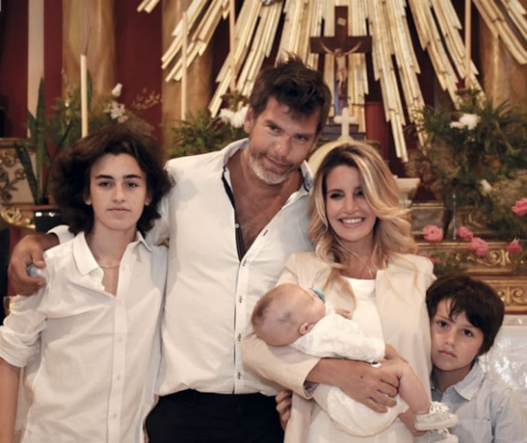 El álbum íntimo del bautismo del hijo de Flor Peña en Salta 