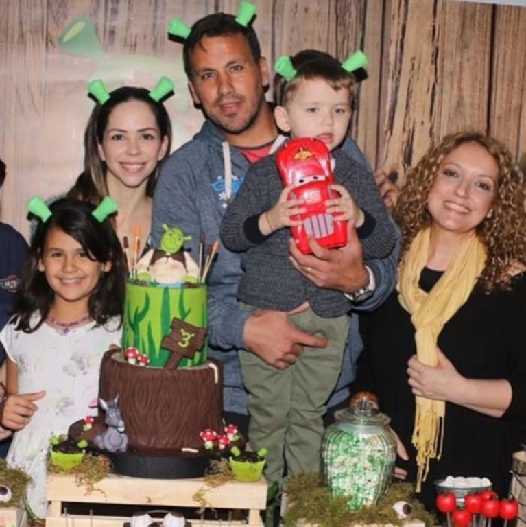 El álbum íntimo del festejo de cumpleaños del hijo del Ogro Fabbiani: súper ambientación de Shrek y fotos con su hermanita Uma