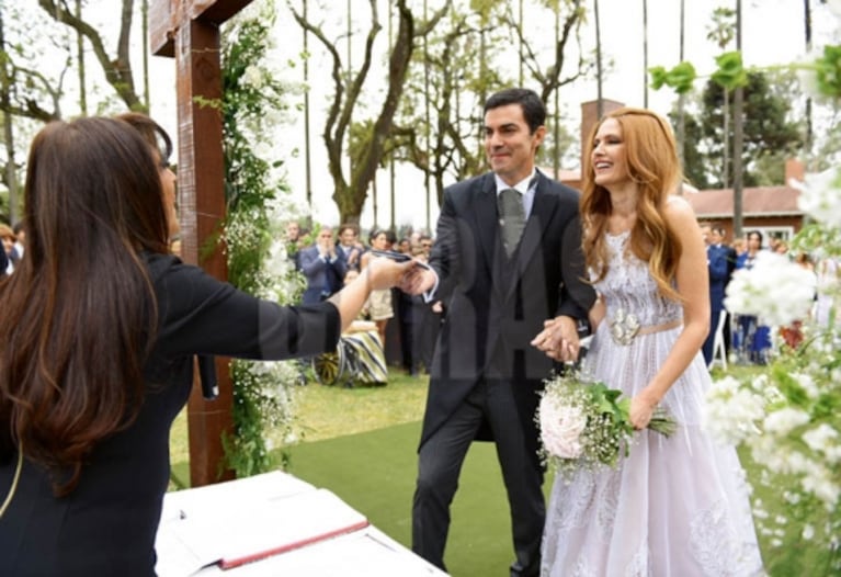 El álbum íntimo del súper casamiento de Isabel Macedo y Juan Manuel Urtubey: amor, emoción y diversión en Salta