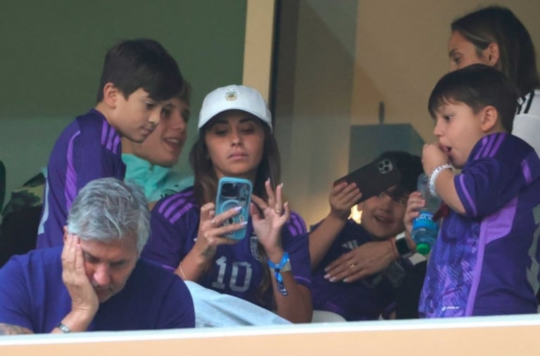 El aliento incondicional de Antonela Roccuzzo a Leo Messi en la electrizante final del Mundial 2022
