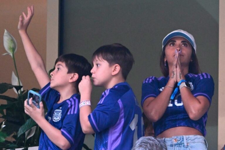 El aliento incondicional de Antonela Roccuzzo a Leo Messi en la electrizante final del Mundial 2022