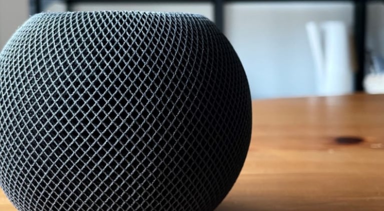 El altavoz HomePod Mini esconde un sensor para medir la temperatura y la humedad. Foto: DPA.