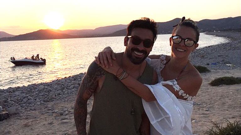 El aniversario a la francesa del Pocho Lavezzi y Yanina Screpante