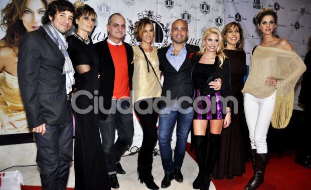 El back del desfile de Javier Luna. (Foto: Jennifer Rubio)