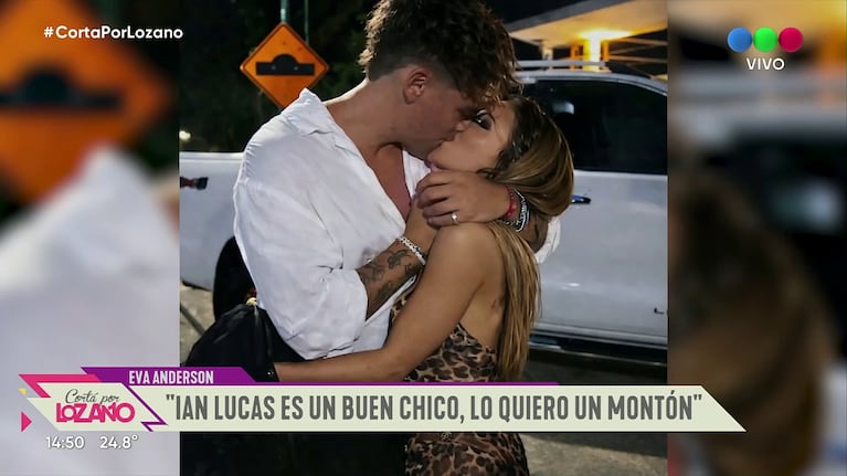 El beso de Ian Lucas y Eva Anderson.