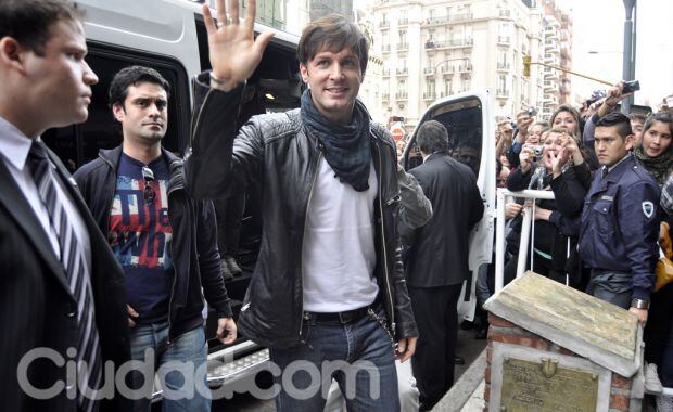 El cantante llegó a la sucursal de Musimundo para presentar su disco (Foto: Jénnifer Rubio)