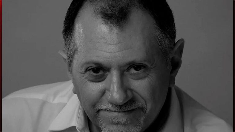 El cantor Julio Ricardo López conduce su ciclo virtual Tango en casa