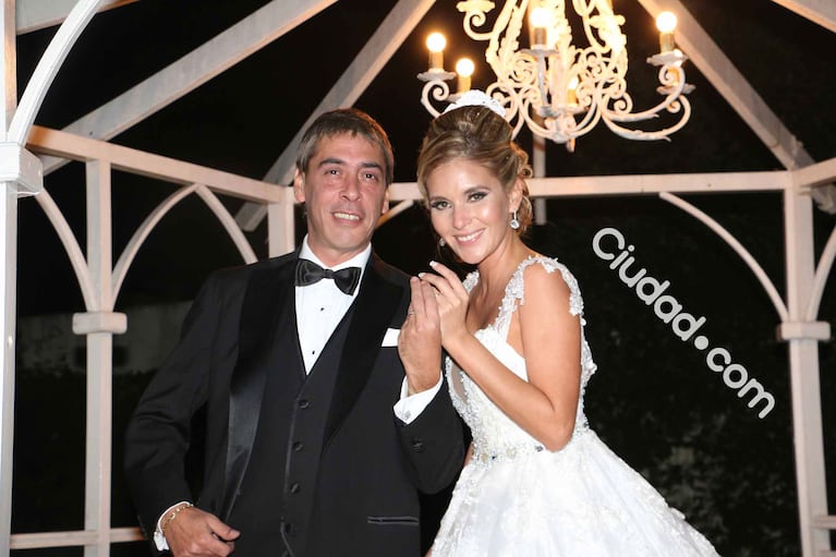 El casamiento de René Bertrand con Belén Giménez (Fotos: Movilpress)