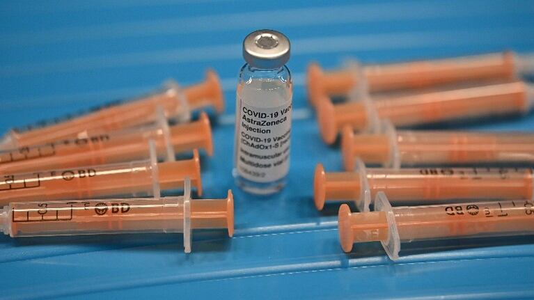 El coronavirus no cede en Europa pese a la vacunación, con más récords y restricciones. Foto: AFP.