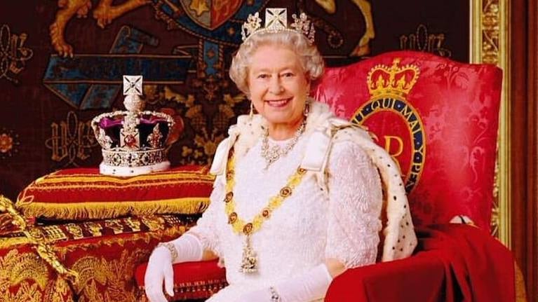 El corredor de Fórmula 1 Lewis Hamilton fue nombrado “Sir” por la reina Isabel II