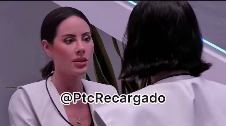 El cruce de Flor Vigna e Ignacia Michelson en Mundos Opuestos (Foto: captura de Ptc Recargado).