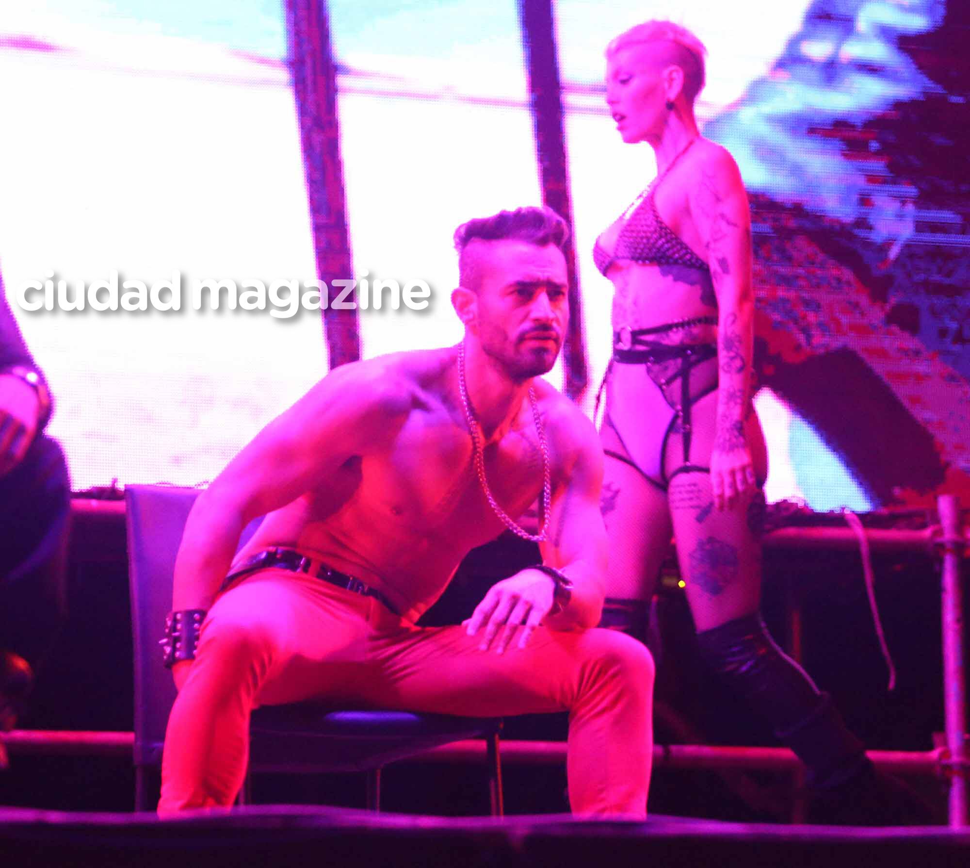 El debut súper caliente de Auto Sex, la experiencia de Muscari. Foto: Movilpress