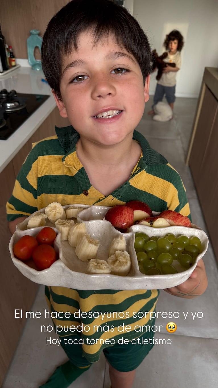 El desayuno de Juana Repetto que preparó su hijo mayor. (Foto: @juanarepettook)