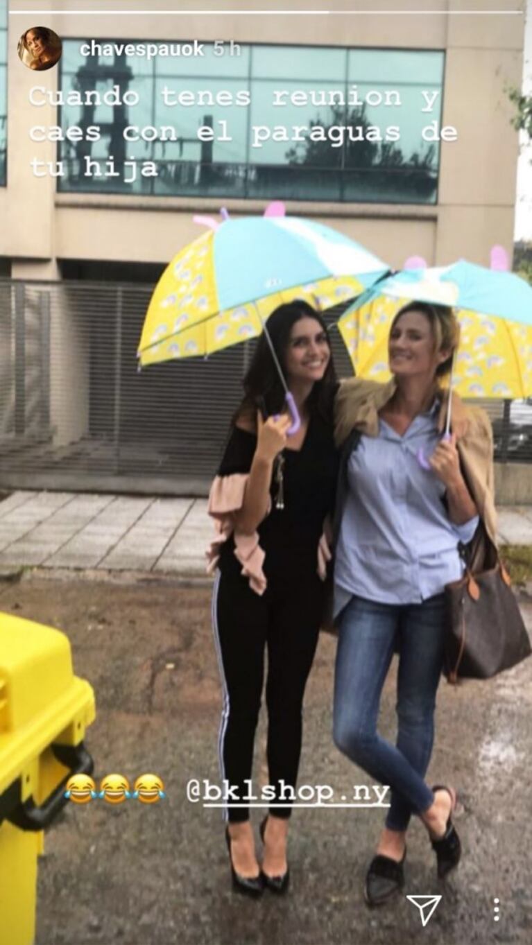 El detalle infantil de Paula Chaves y Zaira para ir a una reunión: "Le robamos el paraguas a nuestras peques"