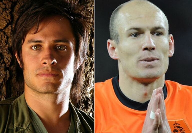 El día de furia de Gael García Bernal con Arjen Robben y una compañía aérea holandesa. (Foto: Web)