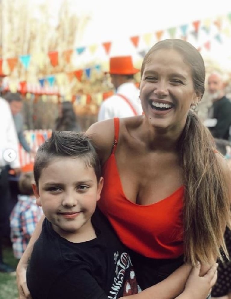 El divertido álbum de cumpleaños de Thiago, el hijo de Nazarena Vélez: una fiesta súper divertida "a todo motor"