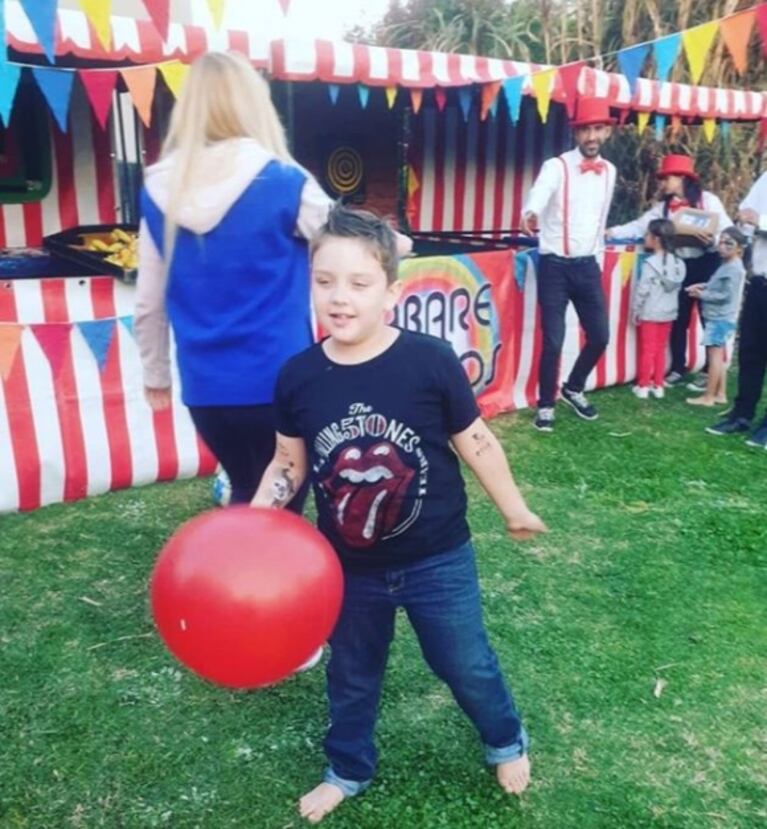 El divertido álbum de cumpleaños de Thiago, el hijo de Nazarena Vélez: una fiesta súper divertida "a todo motor"