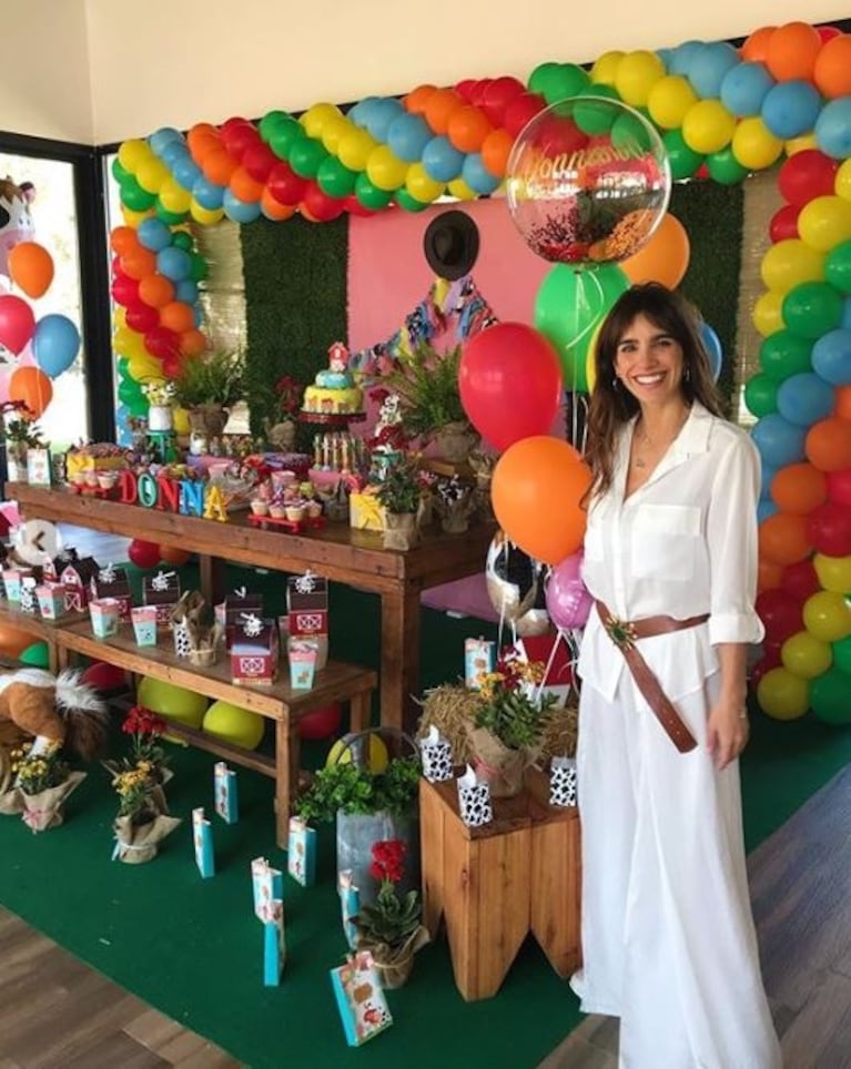 El divertido álbum del festejo de cumple de dos años de Donna, la hija de Gabriela Sari y Rulo 