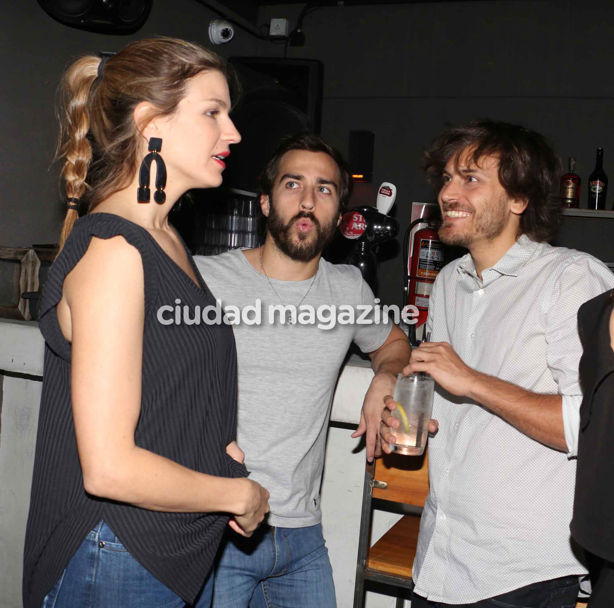 El divertido festejo del elenco de Las Estrellas (Foto: Movilpress)