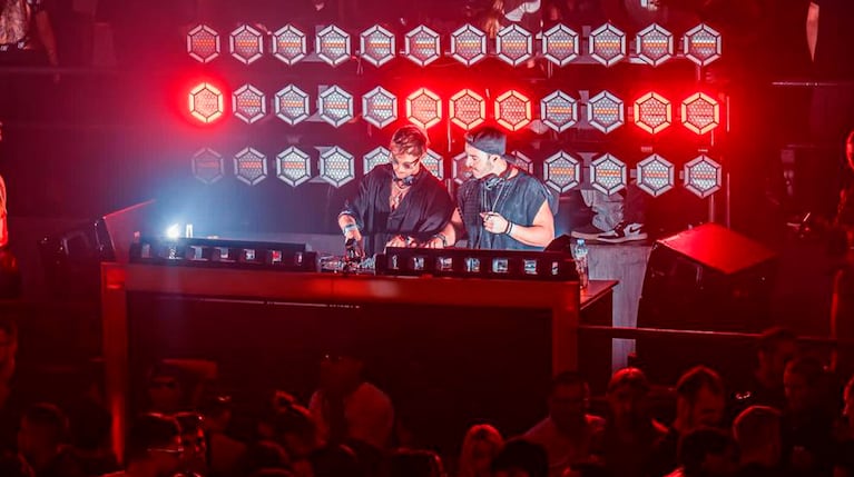 El dúo argentino No Name, integrado por Diego Juez y Tomás Torres Agüero, se presentó el viernes en Elements, en Club Araoz