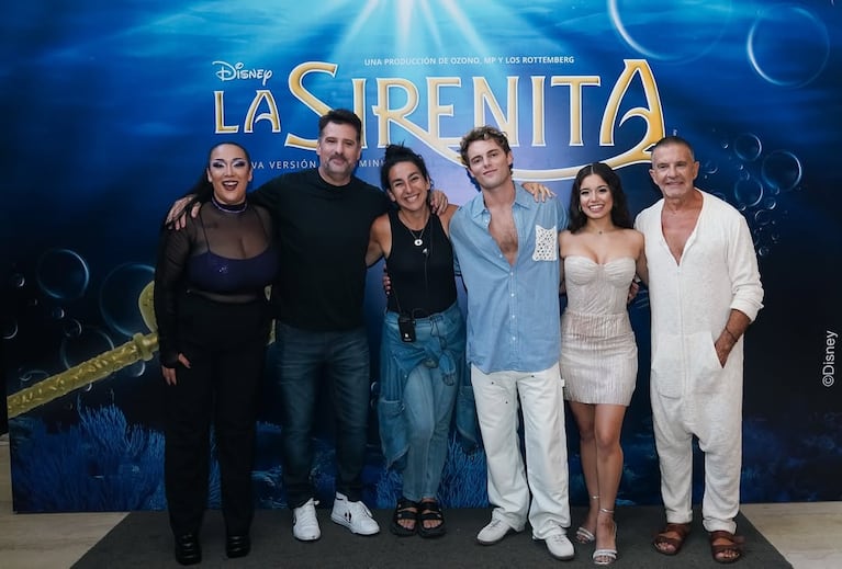 El elenco completo de La Sirenita, el musical. (@albifuentes)