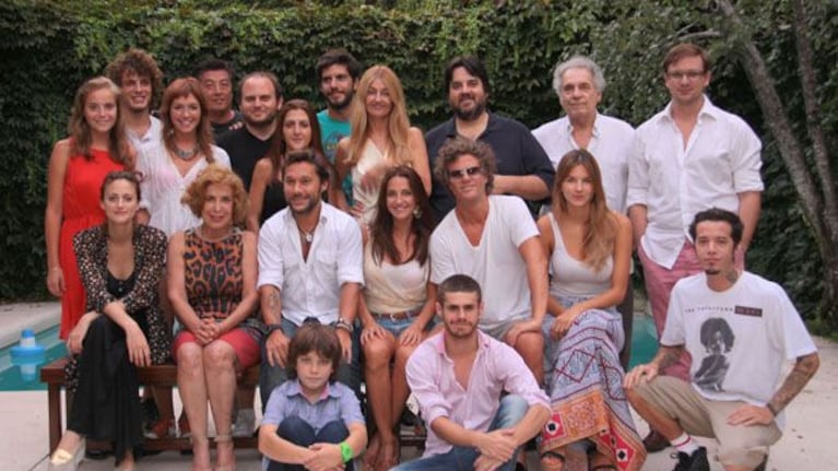 El elenco completo de Vecinos en guerra. (Foto: Prensa)