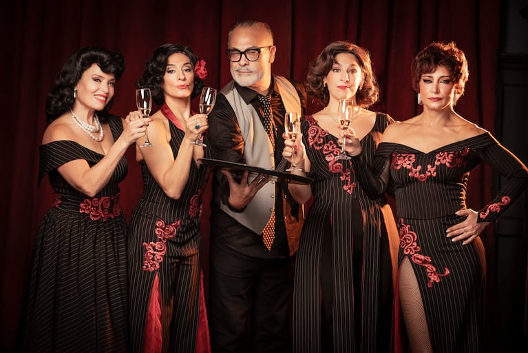El elenco de Ellas son Tango.
