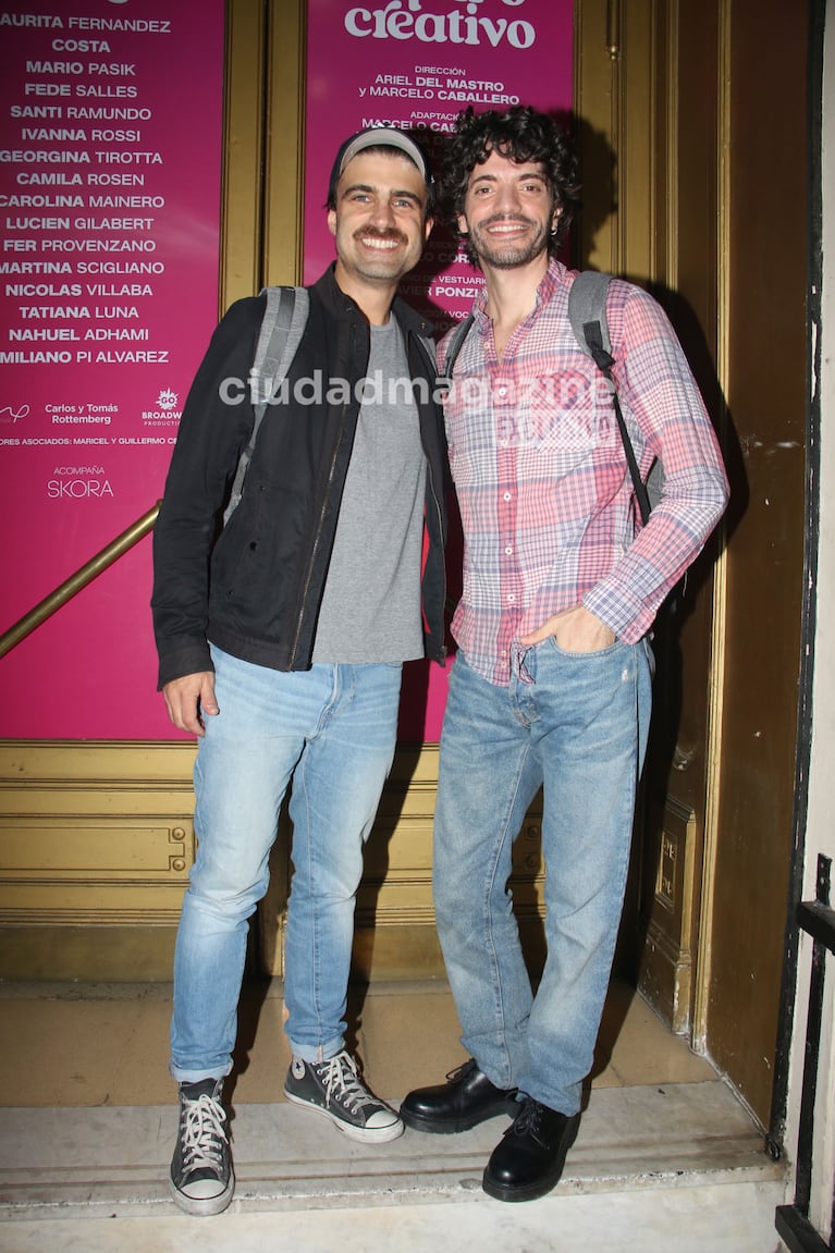 El elenco de Legalmente Rubia en el teatro (Foto: Movilpress).