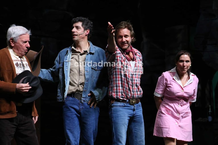 El elenco de Secreto en la Montaña (Foto: Movilpress)