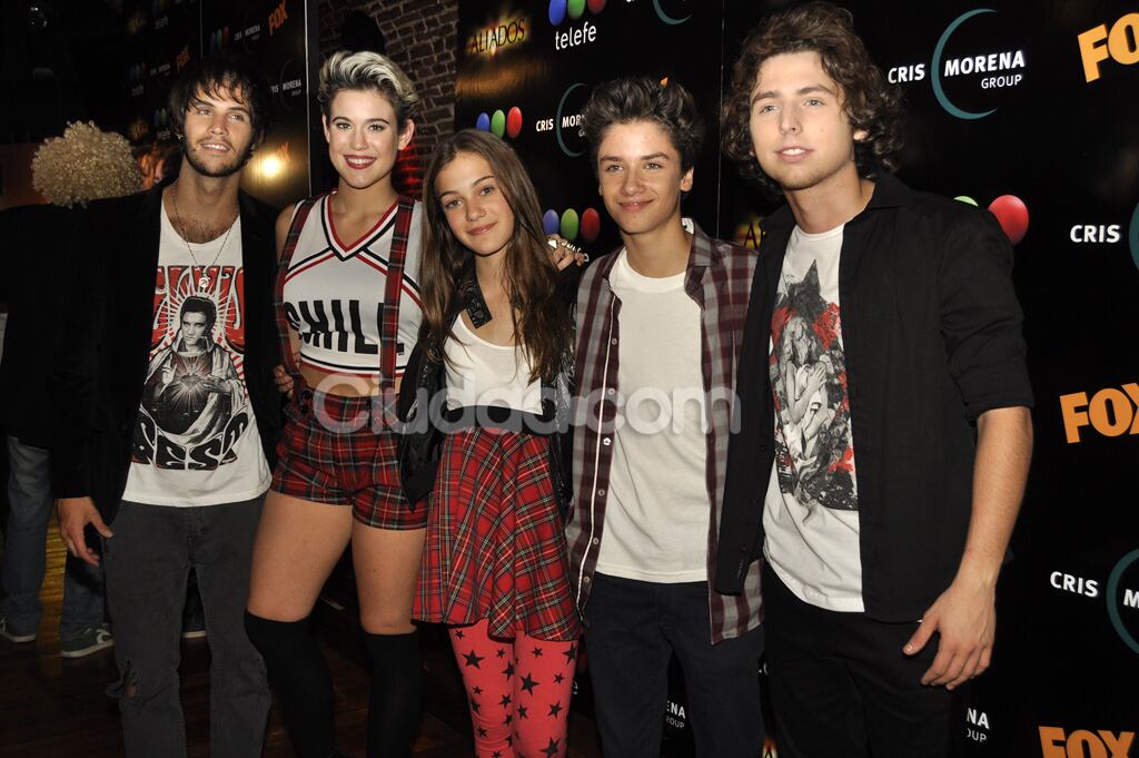El elenco en la presentación de la segunda temporada de Aliados. (Foto: Jennifer Rubio - Ciudad.com)