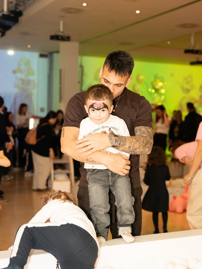 El emotivo cumpleaños de Theo, el hijo de Lautaro Martínez y Agustina Gandolfo: los conmovedores mensajes de sus padres. Crédito: Instagram