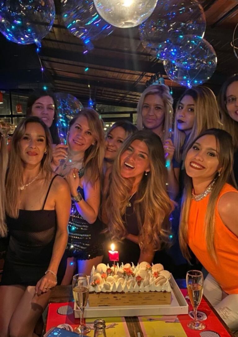 El emotivo festejo de cumple de Loly Antoniale en familia: "Todos reunidos esperándome para brindar conmigo"