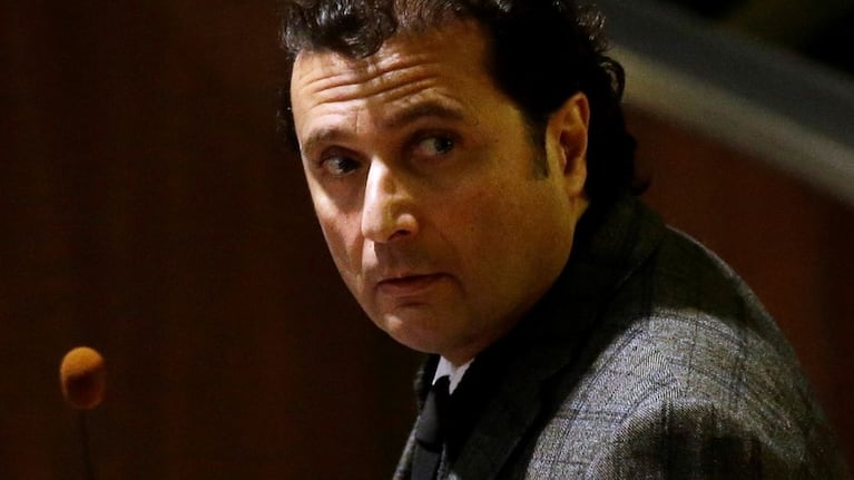 El entonces capitán del barco, Francesco Schettino, fue declarado culpable de homicidio culposo múltiple, naufragio, lesiones y abandono de la embarcación.