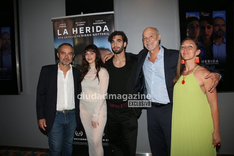 El equipo de "La Herida": Carlos Santamaría, Macarena Suárez, Junior Pisanú, Macarena Suárez y Diego Gottheil.