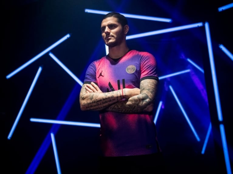El especial regalo que Mauro Icardi le habría hecho a China Suárez: "Ella le pidió la camiseta rosa del PSG"
