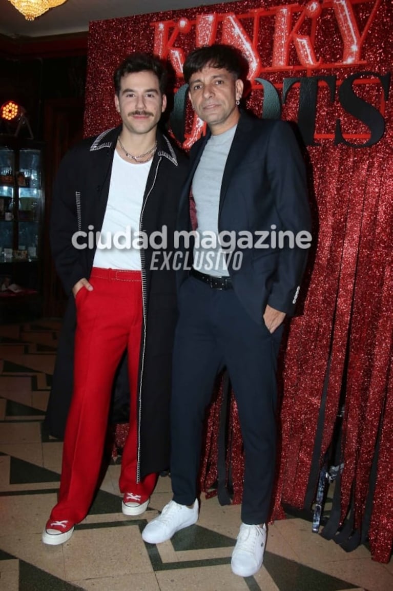 El estreno de Kinky Boots: las fotos de las parejas de famosos en el Teatro Astral 