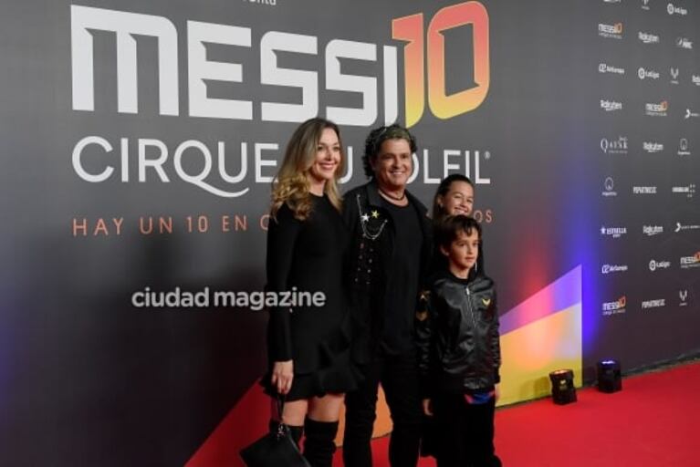 El estreno del show de Cirque du Soleil inspirado en Lionel Messi: súper look de Antonela Roccuzzo y famosos