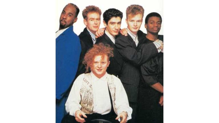 El ex guitarrista de Simply Red ahora será masajista del Liverpool