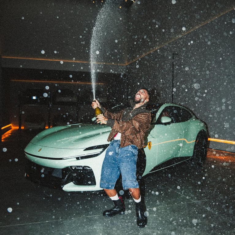 El Ferrari de Maluma: cuánto cuesta el exclusivo modelo único en el mundo. CRÉDITO: Arriba Argentinos.