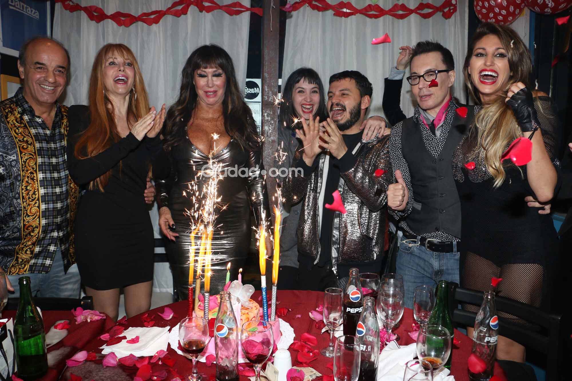 El festejo de cumple de Moria. (Foto: Movilpress)El festejo de cumple de Moria. (Foto: Movilpress)