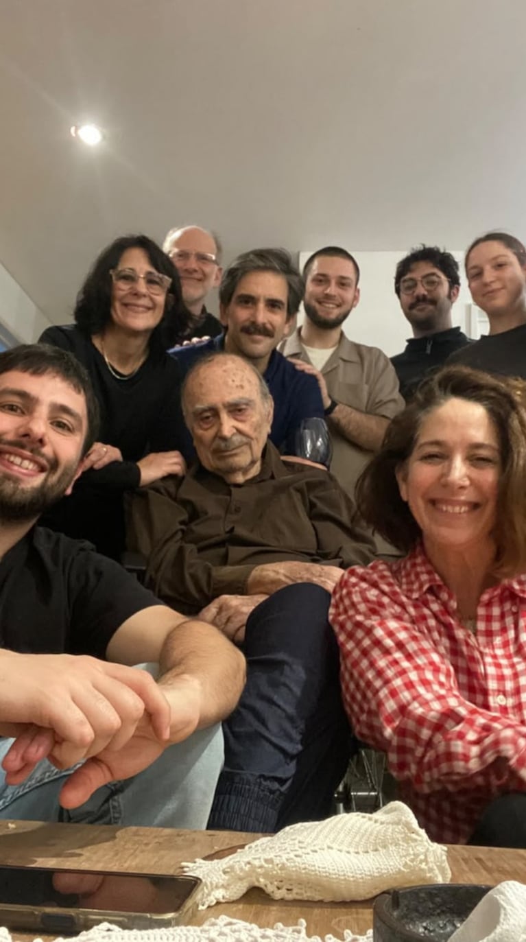El festejo por los 89 años de Pepe Novoa (Foto: Instagram @novoalauraok)