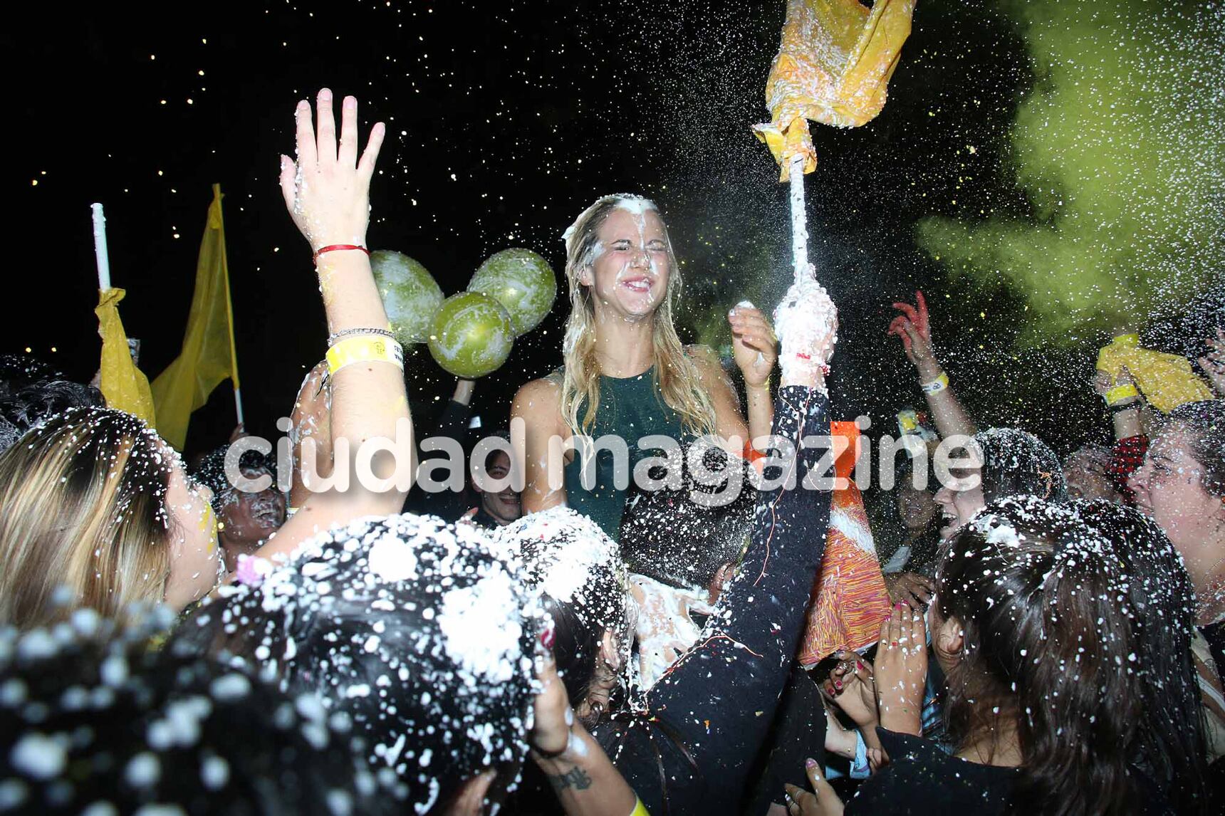 El festejo tras la final del Bailando (Foto: Movilpress)